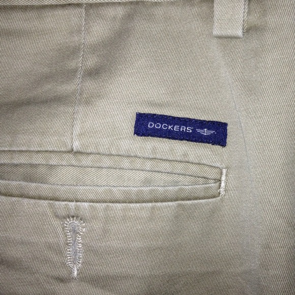 Men's khaki Dockers Pants Sz W34 L29 - Picture 3 of 3