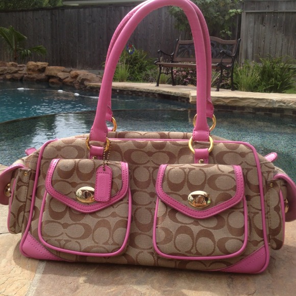 💄SOLD💄Authentic pink COACH purse! 👛