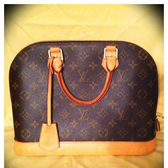 Louis Vuitton Alma PM - Picture 1 of 4