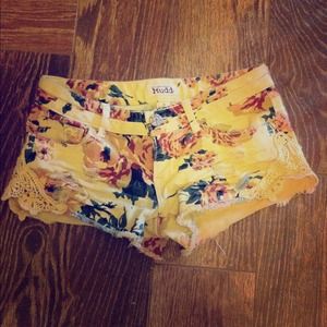 Flower print shorts!