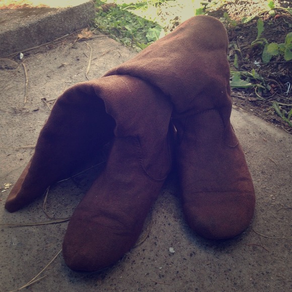 Comfy Knee-high Slouchy Boots!