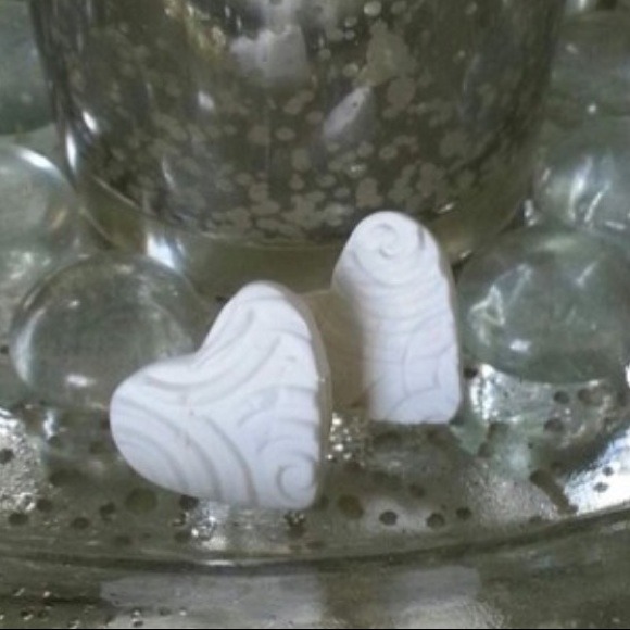 Handmade White Polymer clay Earrings - Picture 1 of 1