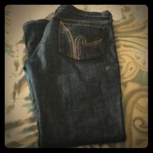 BLOWOUTCitizen dark wash jeans