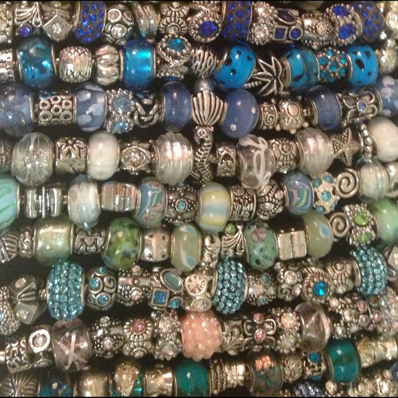 Glass Bracelet - Handmade - Picture 3 of 4