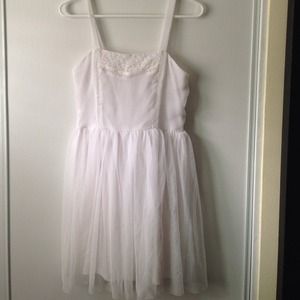 Dress white small