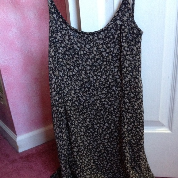 Reserved 🌸🌸 BRANDY dress and sweater bundle 💕