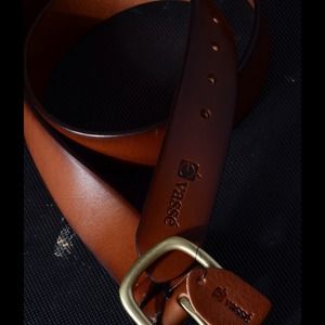 Vassé belt.