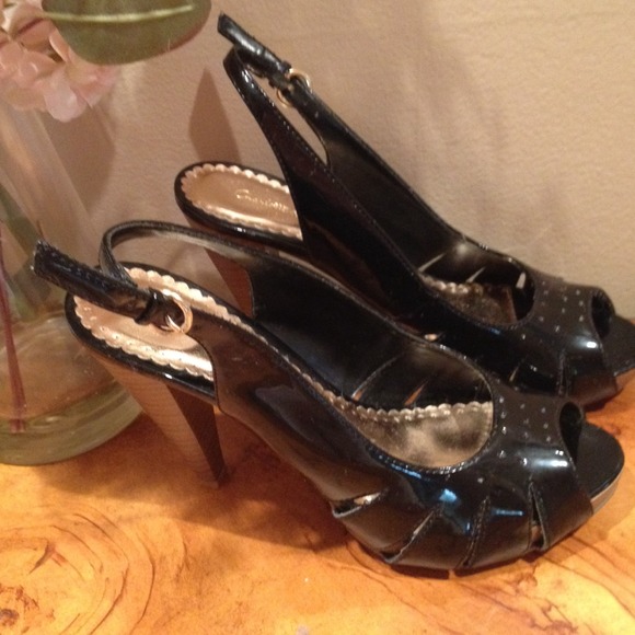 Sold - Picture 2 of 4