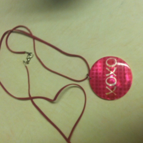 Xoxo necklace