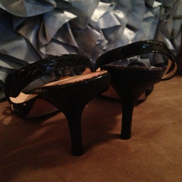 REDUCED!NWOBJohnston & Murphy Snakeskin Slingbacks - Picture 4 of 4