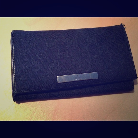 Reduced price! Gucci wallet SOLD