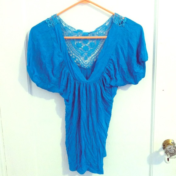 Crochet back, crinkled top