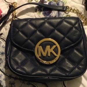 Michael kors shoulder purse