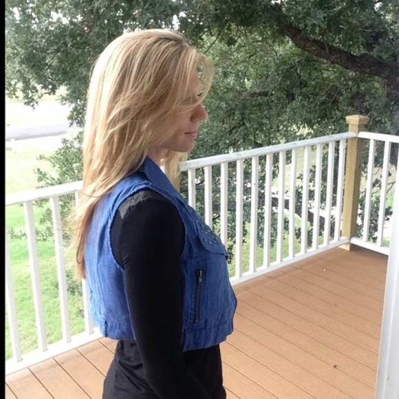 ⬇️blue linen metal studded moto vest - Picture 2 of 3