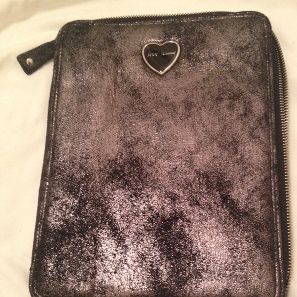 Betsey Johnson IPad/notebook case