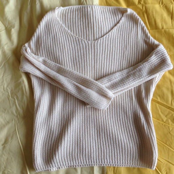 Brandy melville sweater
