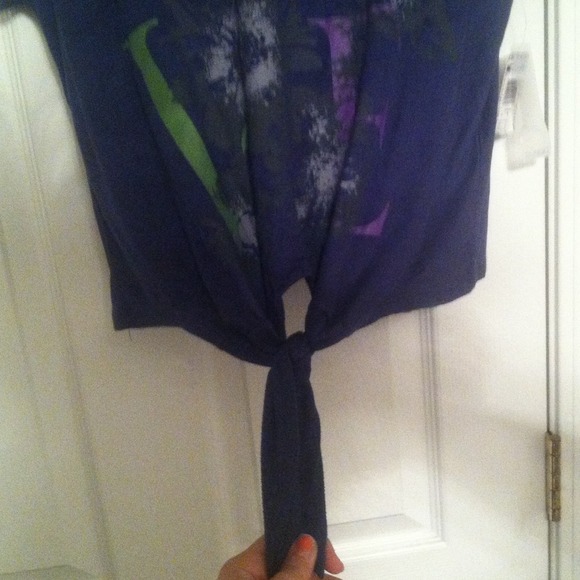 Bongo tee - Picture 2 of 4