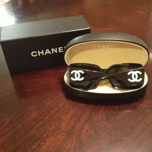 ⭐REDUCED: Chanel sunglasses