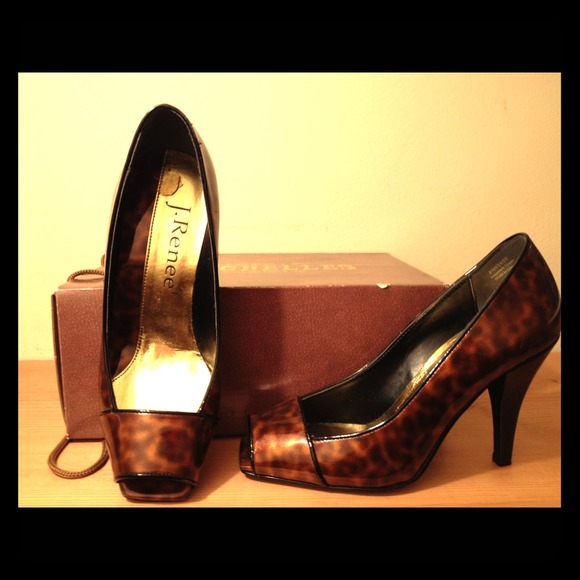 Gorgeous black and brown open toes