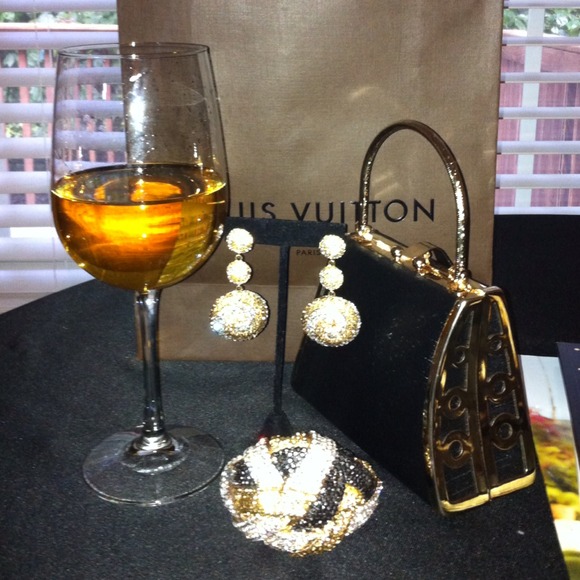 Handbag, bracelet & earrings. Bundle 💥💥💥