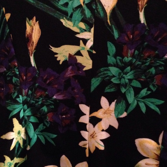 Floral Blazer!! Super cute!!! - Picture 4 of 4