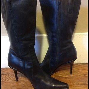 Charles David blk boots