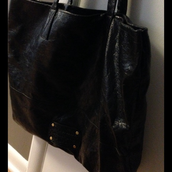 Juicy black leather bag