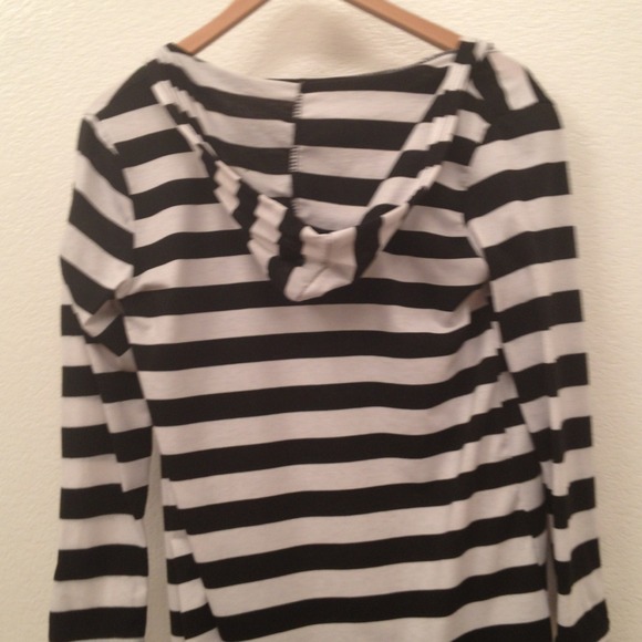 Blk and White stripped open long cardigan - Picture 4 of 4