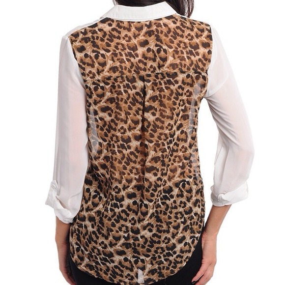 Ivory Leopard chiffon top - Picture 2 of 2