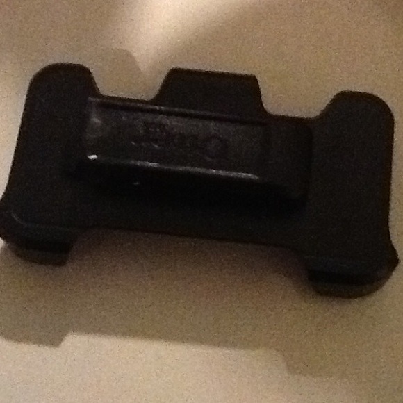 Otter box clip