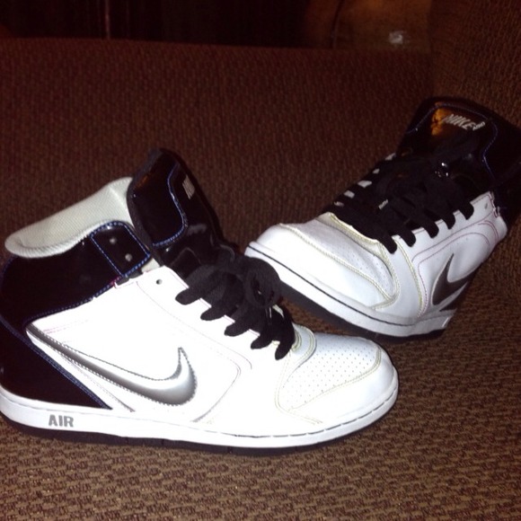 White/Black HighTop Nikes - Picture 2 of 4