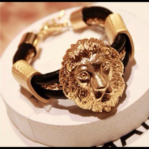 Lion face bracelet