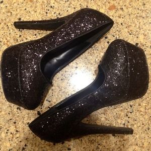 Sparkly black heels BEAUTIFUL size 8
