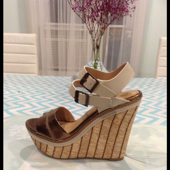 The perfect air of wedges!