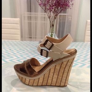 The perfect air of wedges!