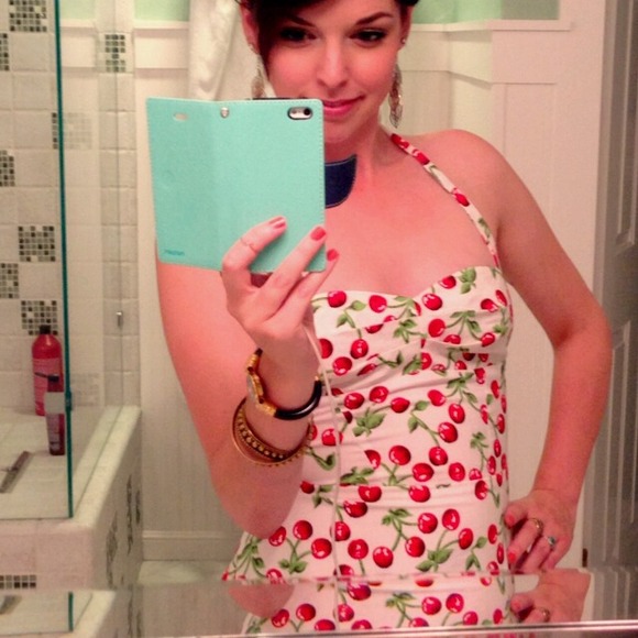 ✨SOLD!✨Retro 50s cherry dress - Picture 4 of 4