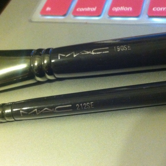 Mac 🚫SOLD🚫 - Picture 3 of 3