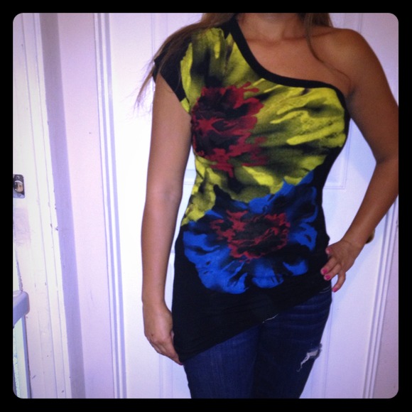 💢HOLD💢  floral design shirt!! Sexy classy fun