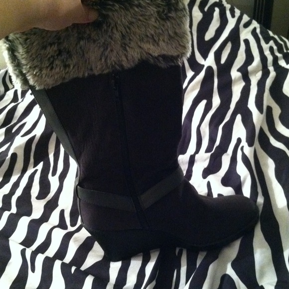 wedged winter boots - Picture 2 of 3