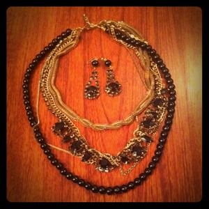 PRICE CUT!!!!Vintage Jewelry Set