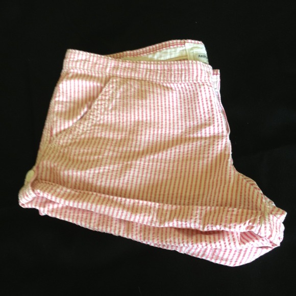 Abercrombie seersucker shorts size 8