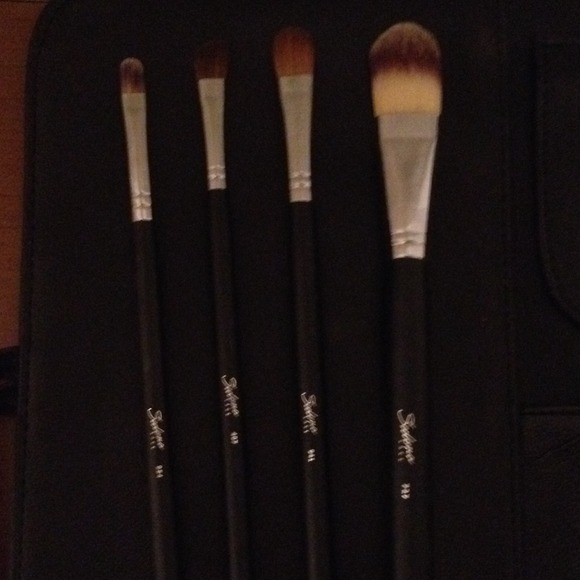 Sedona lace make up brushes and brush holder