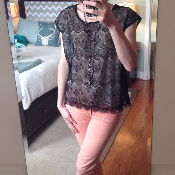**SOLD**Black & Cream woven lace top