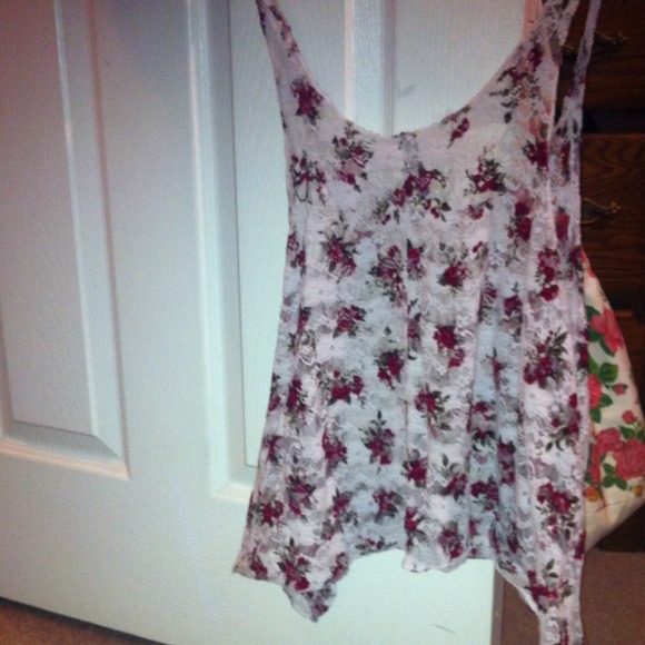 Floral see through tank top🌹🌹🌹