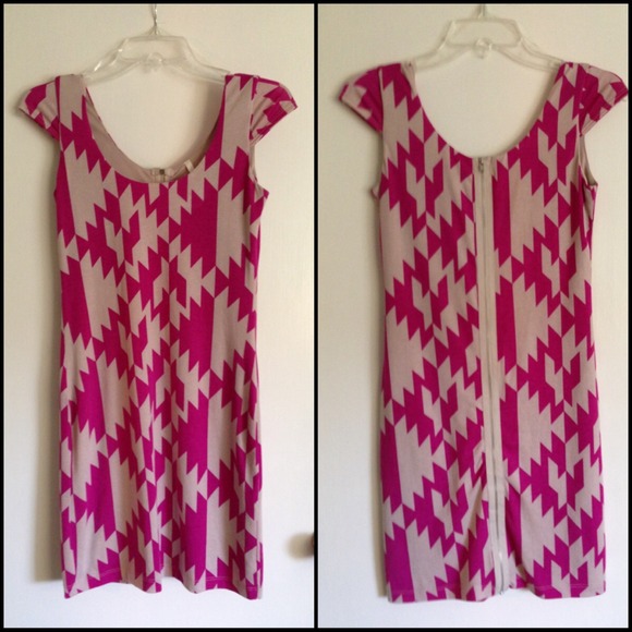 Zip up Back Dress!