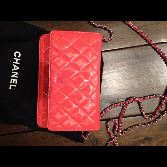 *SOLD on ebay*  Chanel wallet on chain
