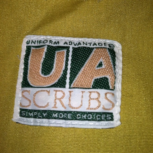 Scrubs - Picture 2 of 3