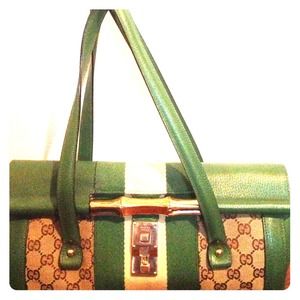 ‼️SOLD‼️💯Authentic Gucci leather bag ‼️‼️SOLD‼️