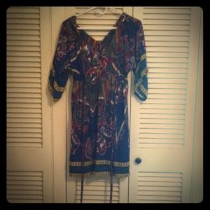 Retro paisley, Quarter sleeve, V-neck dress.