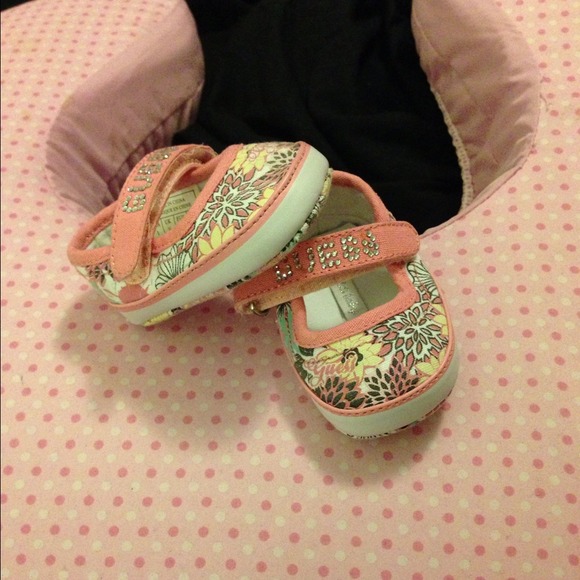 Girls Guess shoes, Multi-colored w/ rhinestones